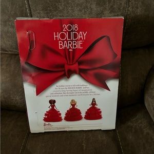 2018 holiday barbie